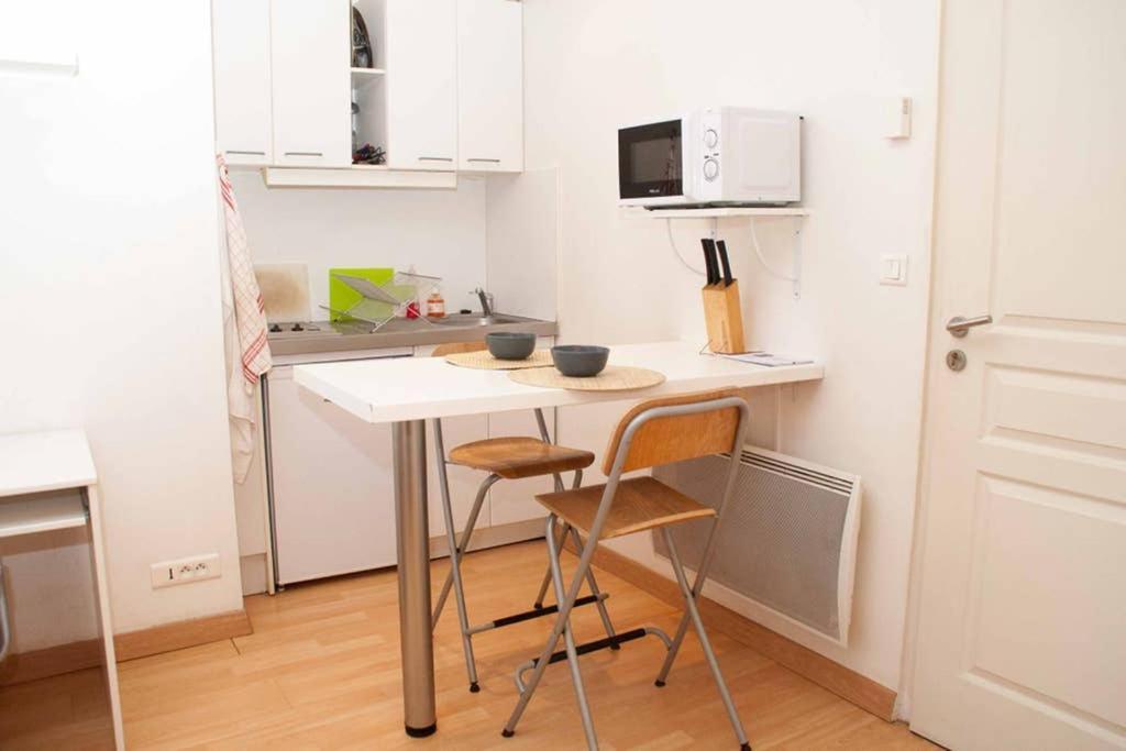 Lulu, Le Studio Du Chateau Apartamento Nantes Exterior foto